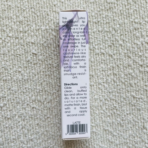 Seraphine Botanicals Cherimoya + Fig Long Lasting Vegan Lip Stain in Latte - Picture 8 of 11